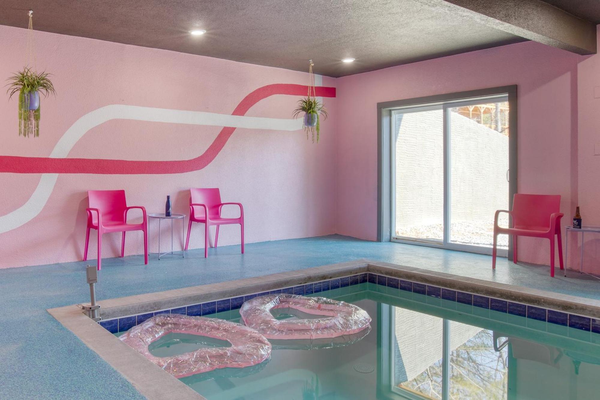 Pink Pines Avantstay Luxury Aesthetic Dream Home Indoor Pool Hot Tub Pigeon Forge Exterior foto