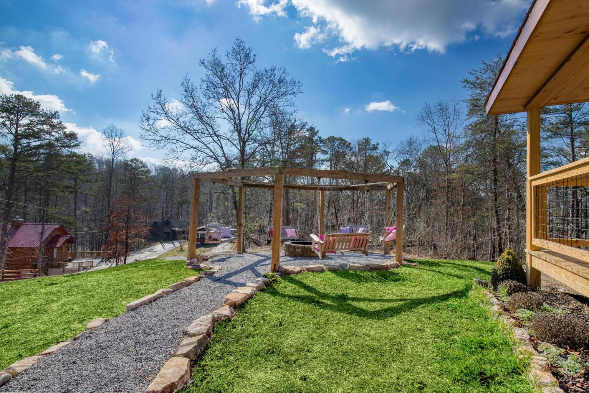 Pink Pines Avantstay Luxury Aesthetic Dream Home Indoor Pool Hot Tub Pigeon Forge Exterior foto
